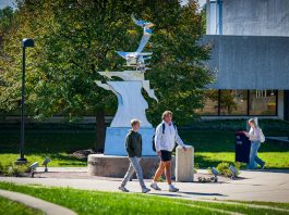USI Board of Trustees approves five new certificates and microcredentials, conferral of degrees